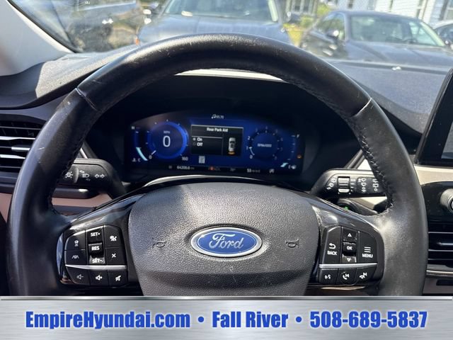 Used 2021 Ford Escape SEL w/ Technology Package AWD/4WD image 29