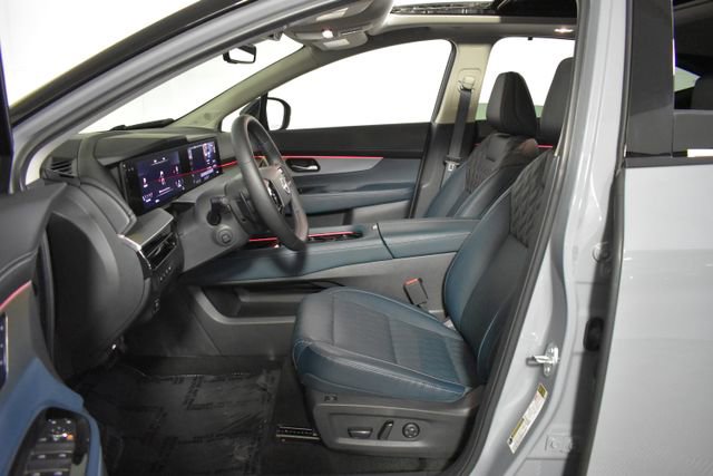 Certified 2025 Nissan Murano Platinum AWD/4WD image 11