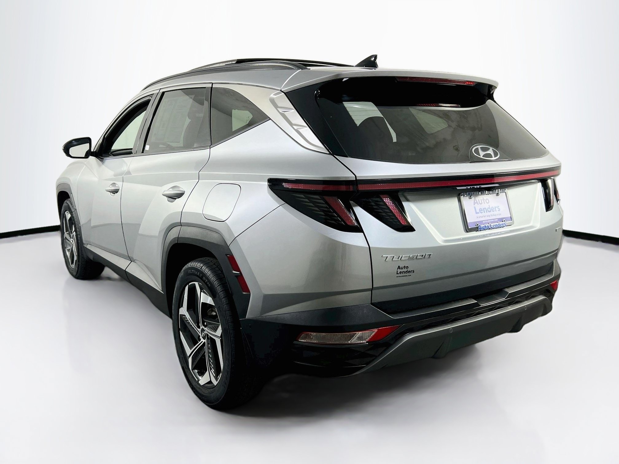 Used 2023 Hyundai Tucson Limited w/ Cargo Package AWD/4WD image 7