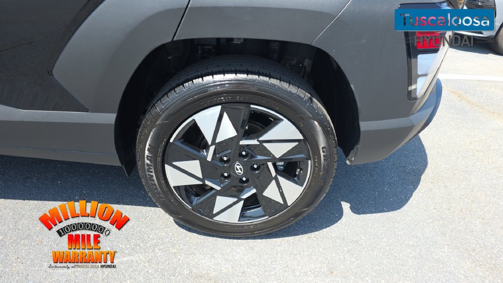 Used 2025 Hyundai Kona SEL AWD/4WD image 11