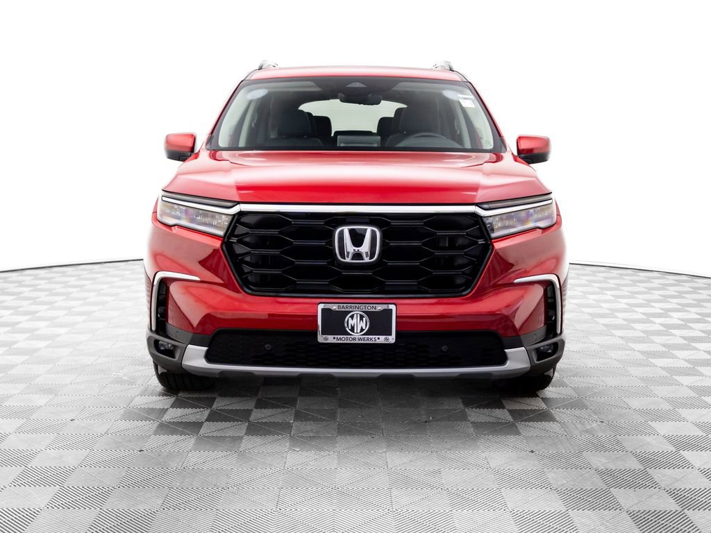 Certified 2025 Honda Pilot Touring image 10