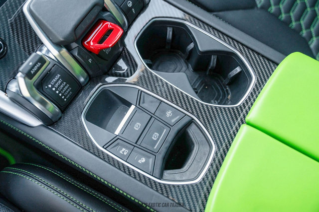 Used 2021 Lamborghini Urus image 32