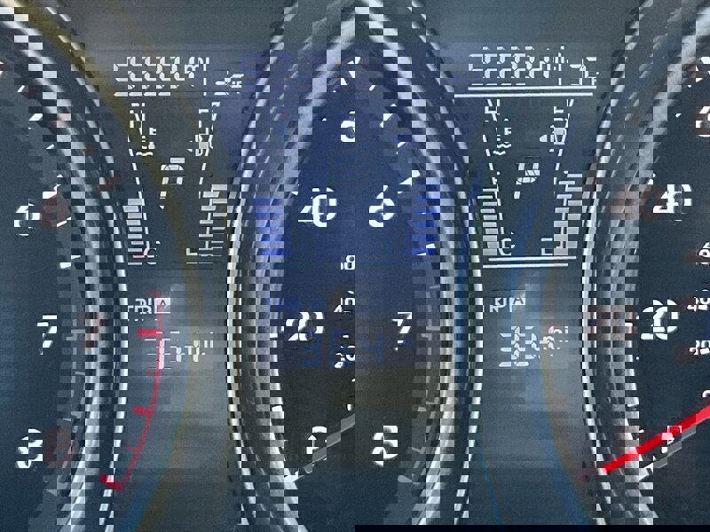 Used 2017 Hyundai Veloster Value Edition image 20