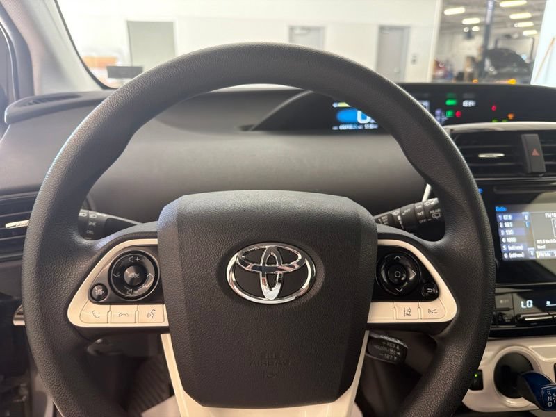 Used 2017 Toyota Prius Two w/ Prius Two Safety Plus Package FWD image 17