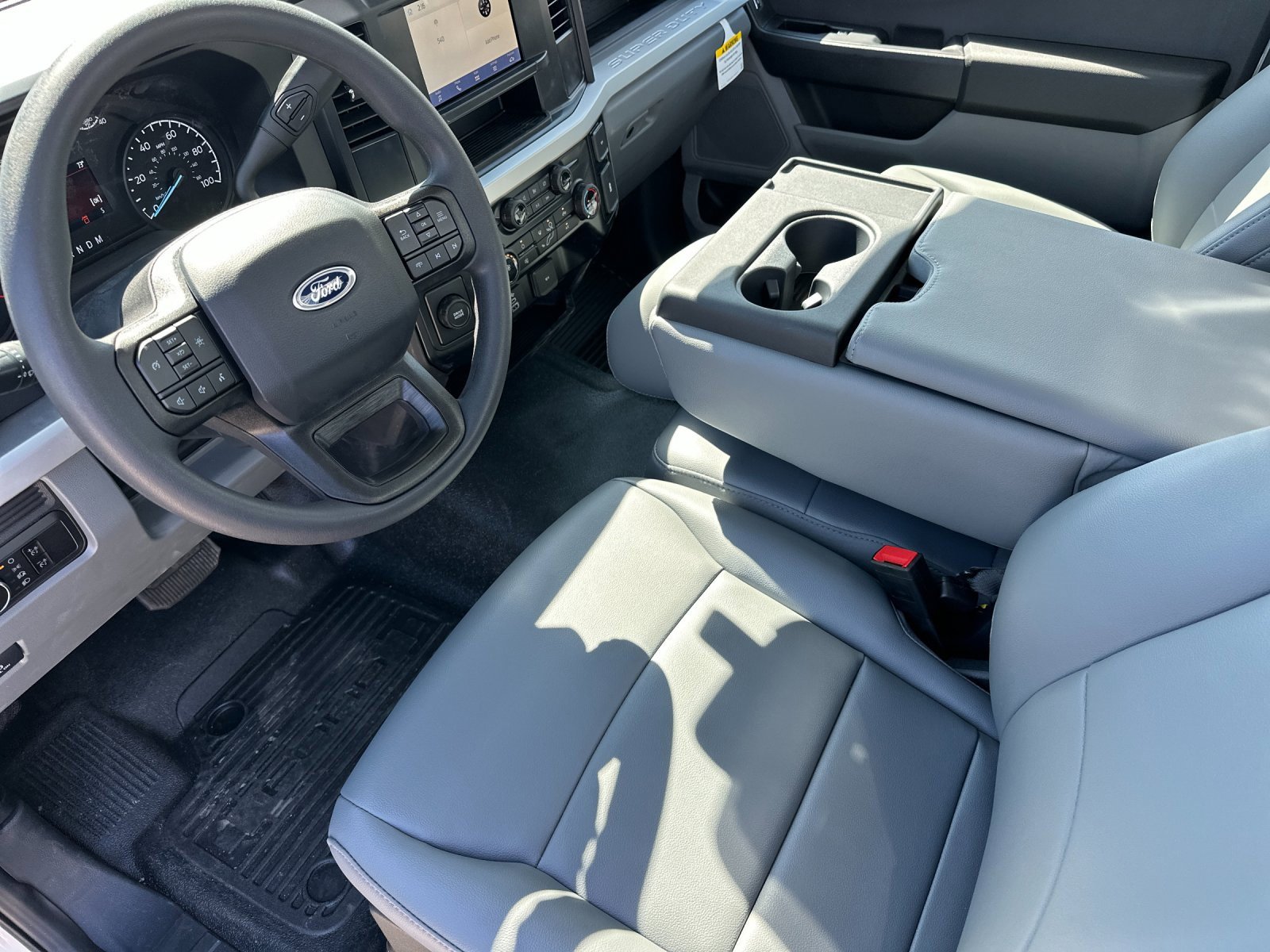 New 2024 Ford F550 2WD Regular Cab Super Duty image 7