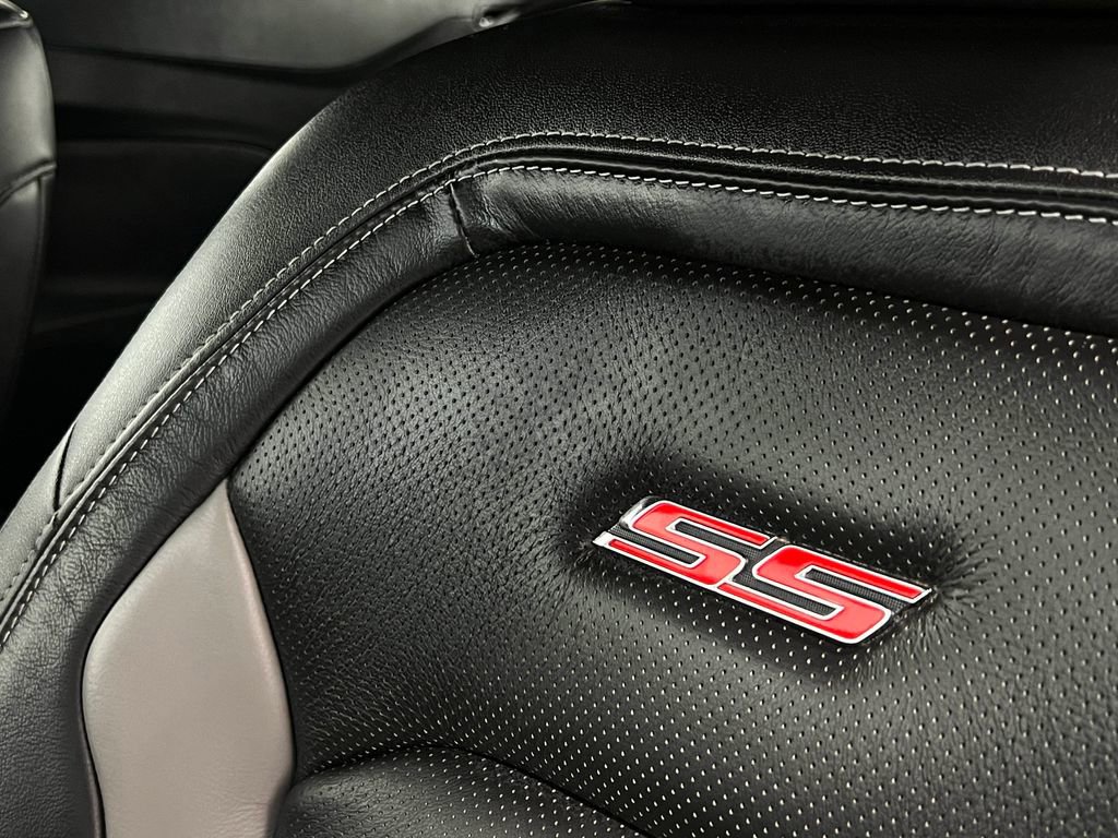 Used 2020 Chevrolet Camaro SS image 20