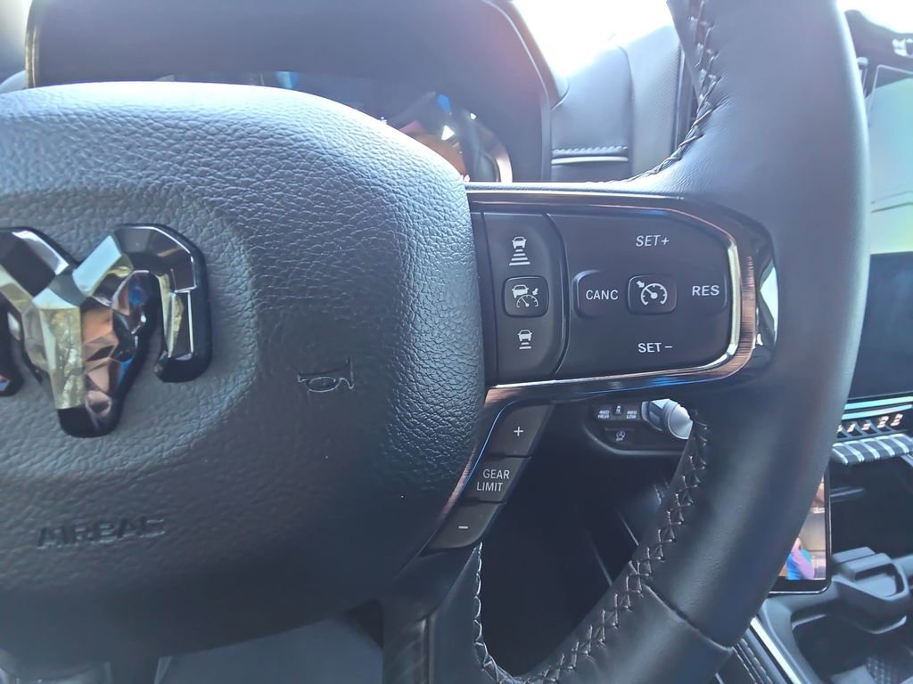 Used 2024 RAM 1500 Limited image 17