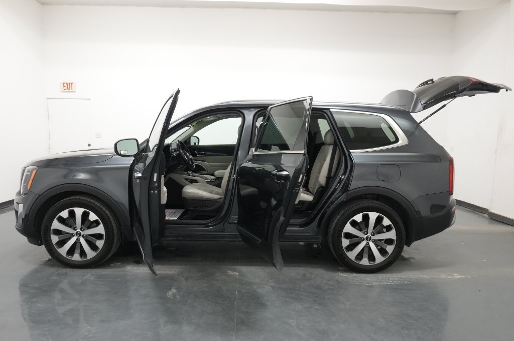 Used 2021 Kia Telluride S AWD/4WD image 26