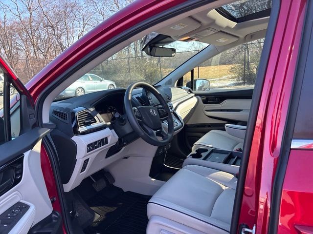 Certified 2025 Honda Odyssey Touring image 15