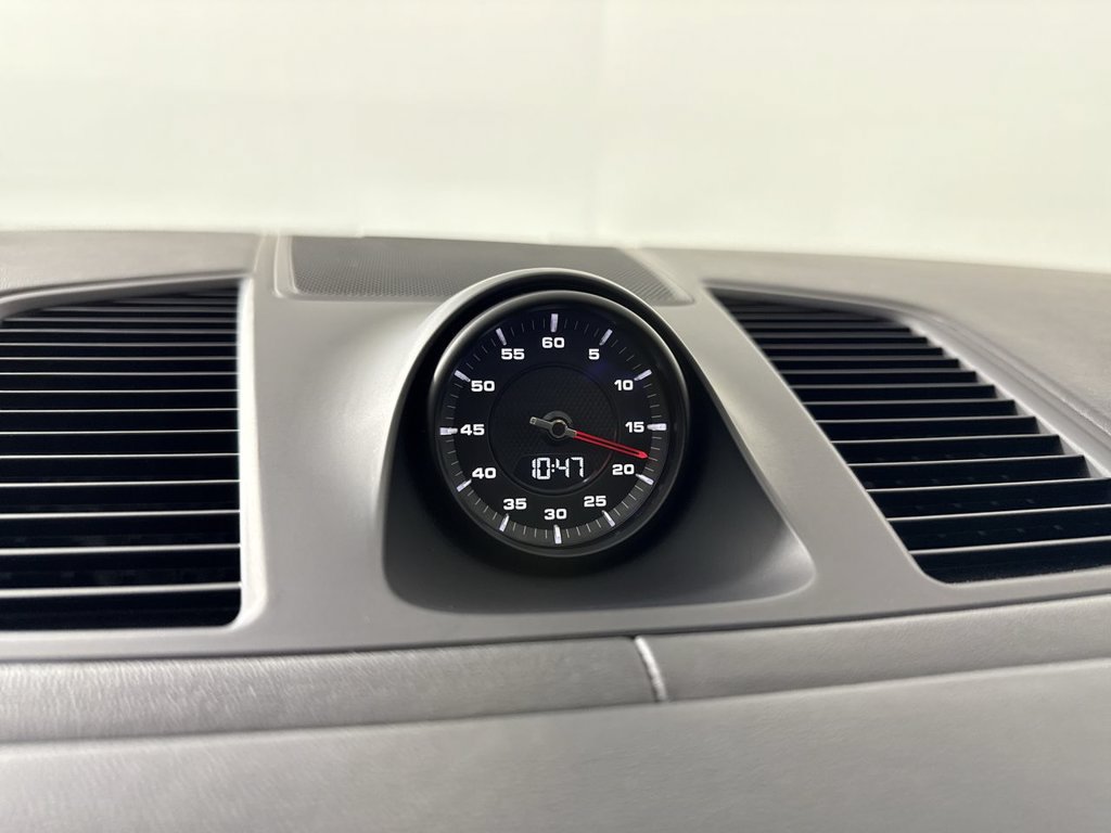 Certified 2023 Porsche Cayenne GTS AWD/4WD image 28