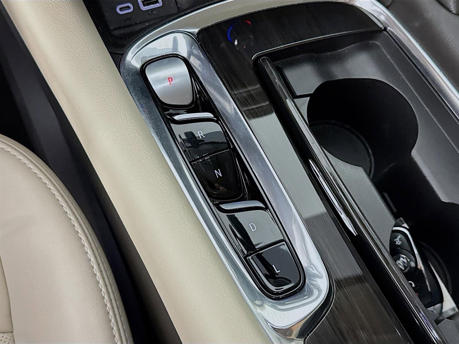 Certified 2023 Buick Enclave Essence w/ Experience Buick Package image 18