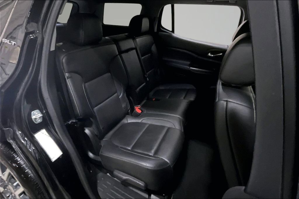 Used 2023 GMC Acadia SLT image 24