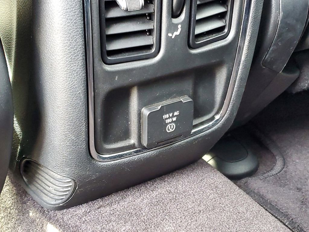 Used 2018 Jeep Grand Cherokee Laredo AWD/4WD image 28