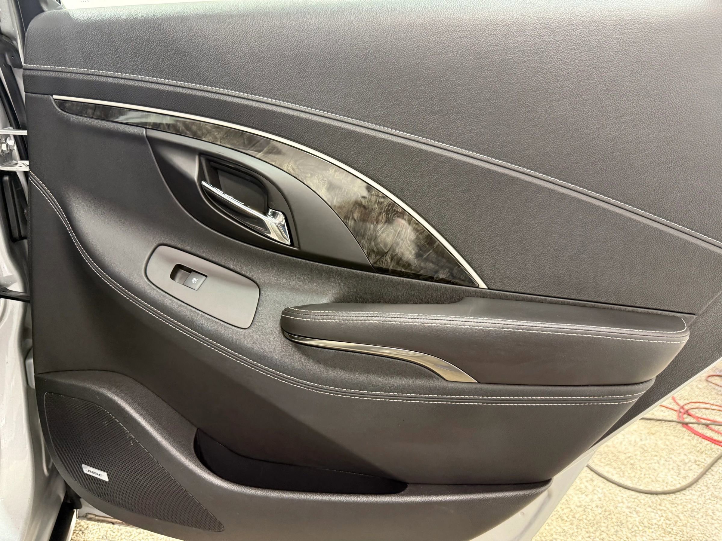 Used 2014 Buick LaCrosse Leather w/ Driver Confidence Package image 30