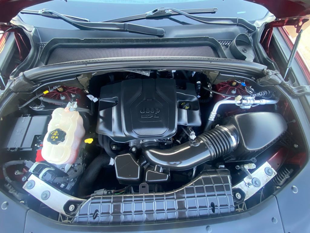 Used 2023 Jeep Grand Cherokee L Summit AWD/4WD image 32