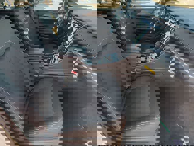 Used 2025 Jeep Grand Cherokee Laredo image 21