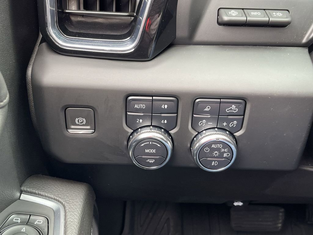 Certified 2024 GMC Sierra 1500 Denali AWD/4WD image 18