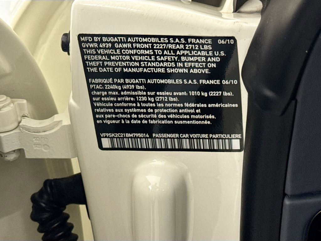 Used 2011 Bugatti Veyron AWD/4WD image 31
