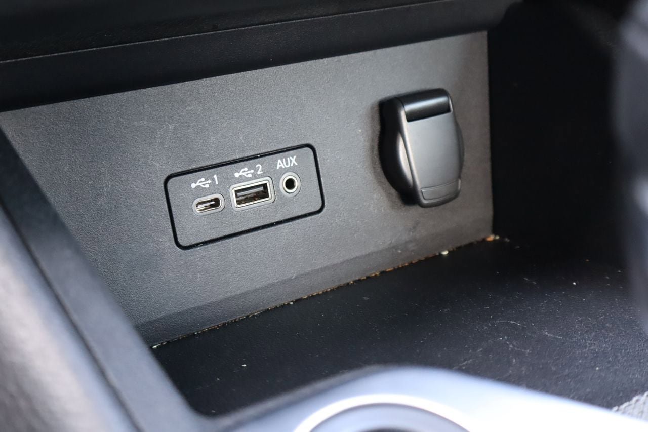 Used 2020 Nissan Sentra SV w/ Electronics Package FWD image 23