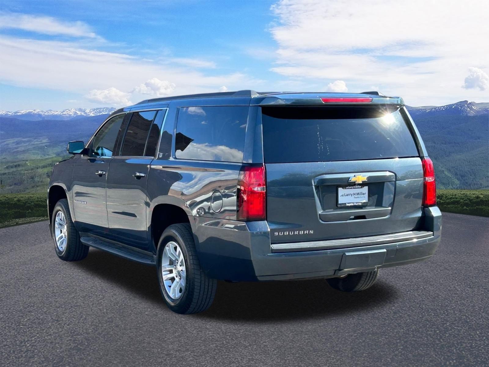 Used 2020 Chevrolet Suburban LT AWD/4WD image 3