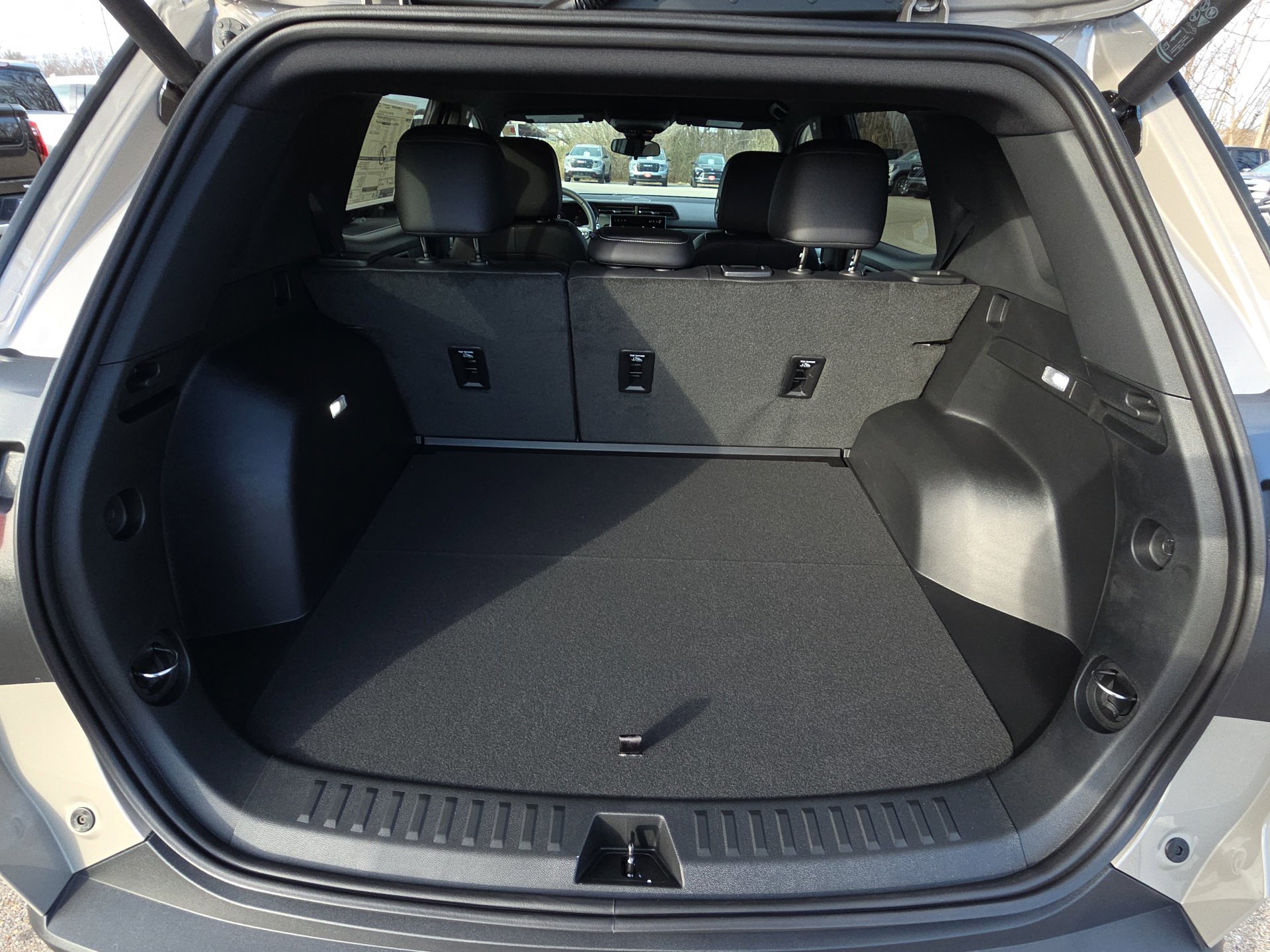 New 2026 GMC Terrain Elevation w/ Elevation Premium Package image 32