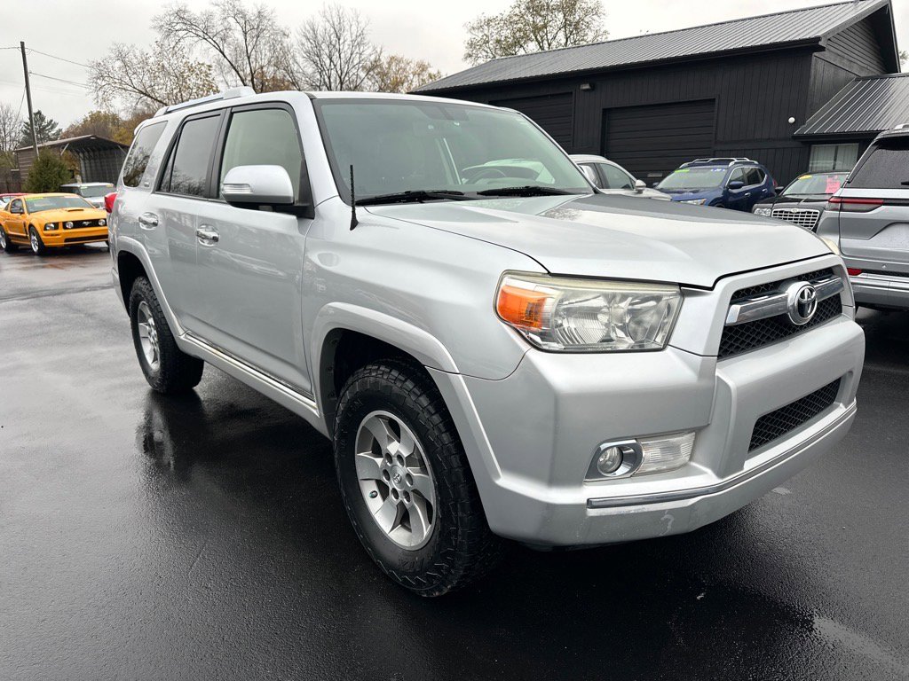 Used 2013 Toyota 4Runner SR5 w/ Convenience Pkg image 1