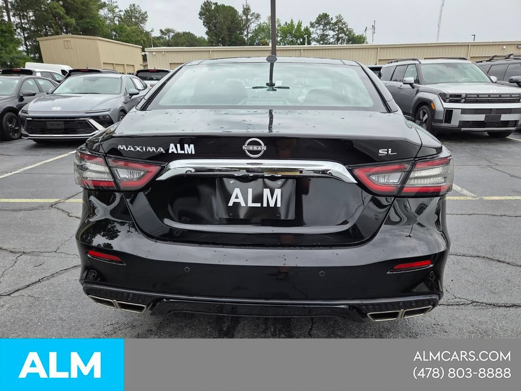 Used 2023 Nissan Maxima SL FWD image 8