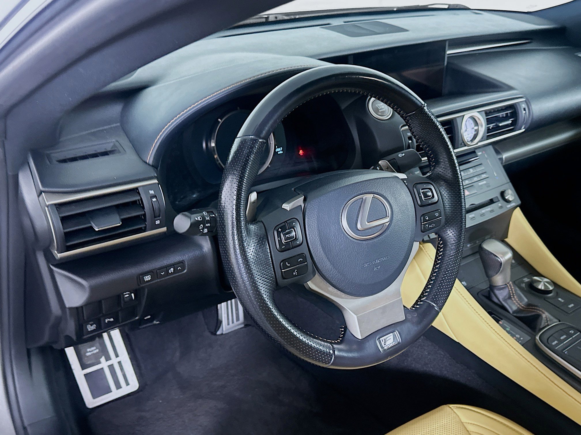 Used 2016 Lexus RC 350 RWD image 18