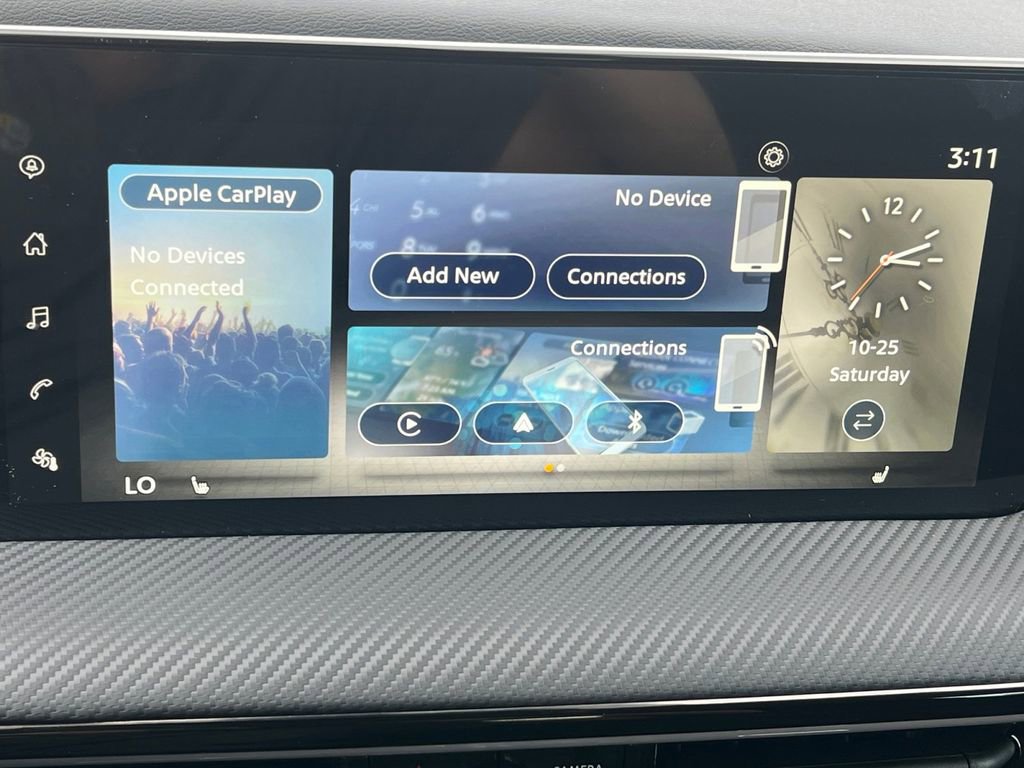 New 2025 Nissan Kicks SR w/ SR Premium Package image 8