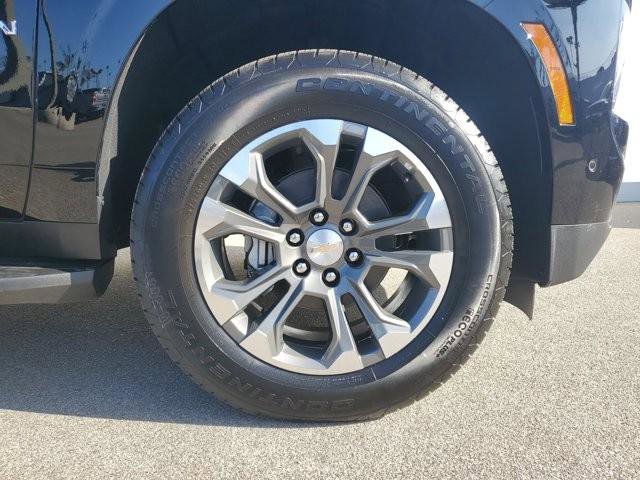 New 2026 Chevrolet Suburban LT w/ Comfort Package image 5