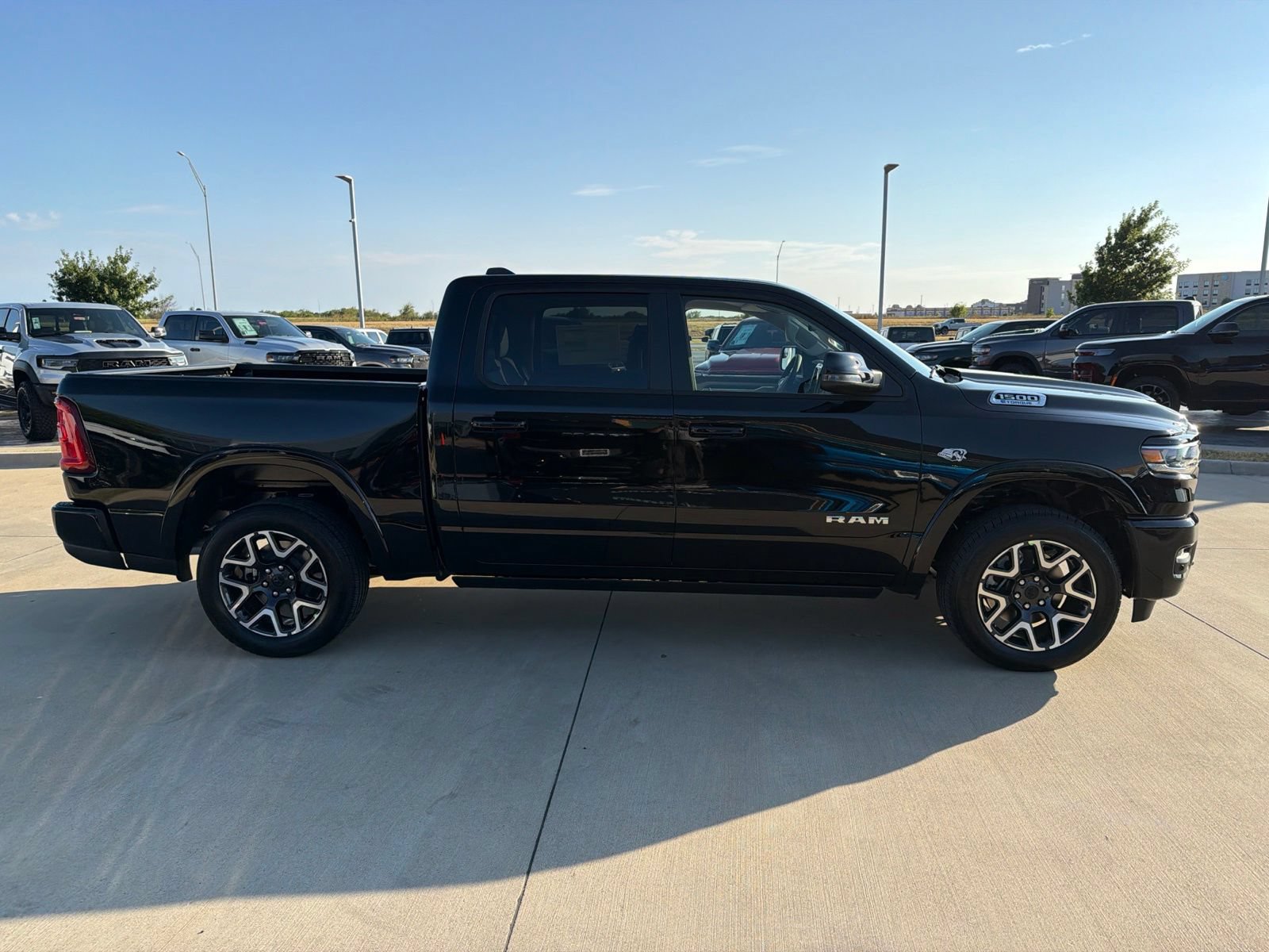 New 2027 RAM 1500 Laramie AWD/4WD image 6