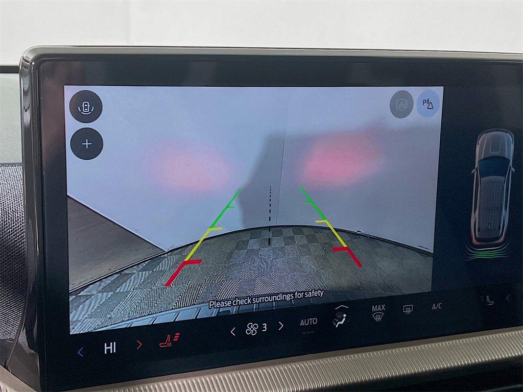 Used 2025 Ford Explorer Active image 13