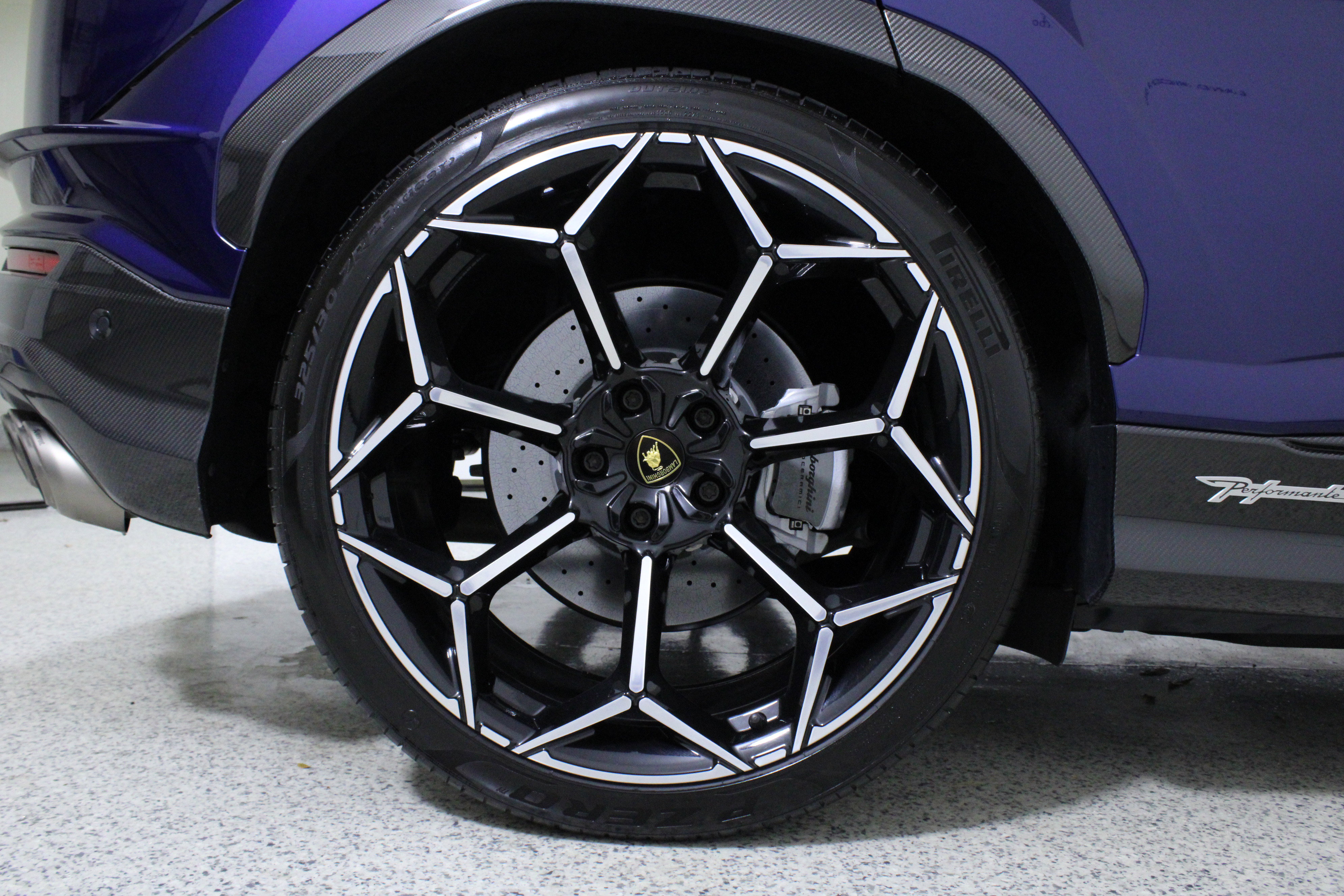 Used 2024 Lamborghini Urus Performante image 8