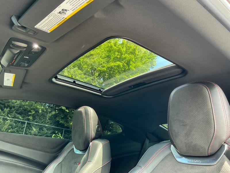 Used 2022 Chevrolet Camaro ZL1 RWD image 11