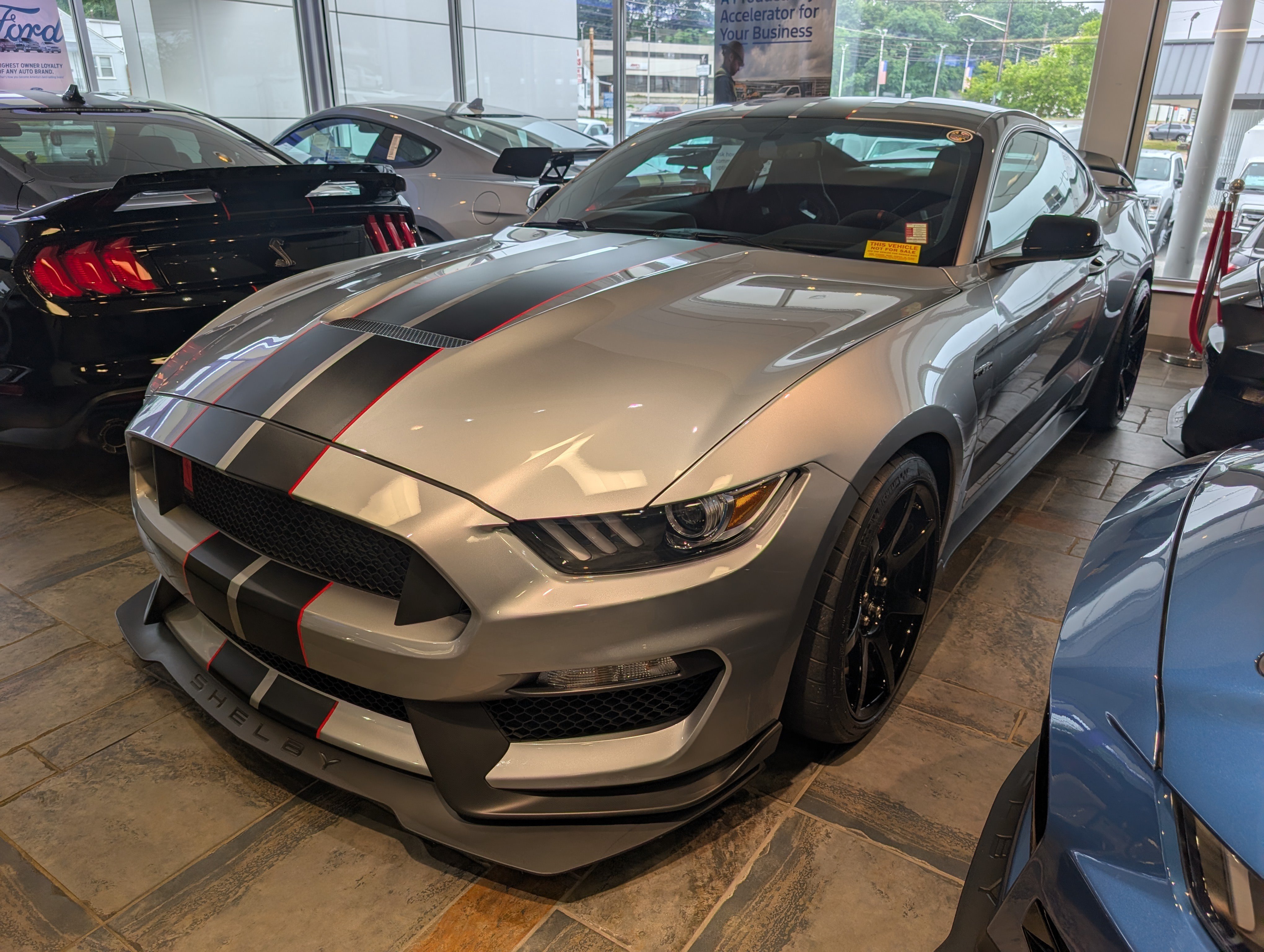 Certified 2020 Ford Mustang Shelby GT350R w/ GT350R Equipment Group 920A RWD image 2