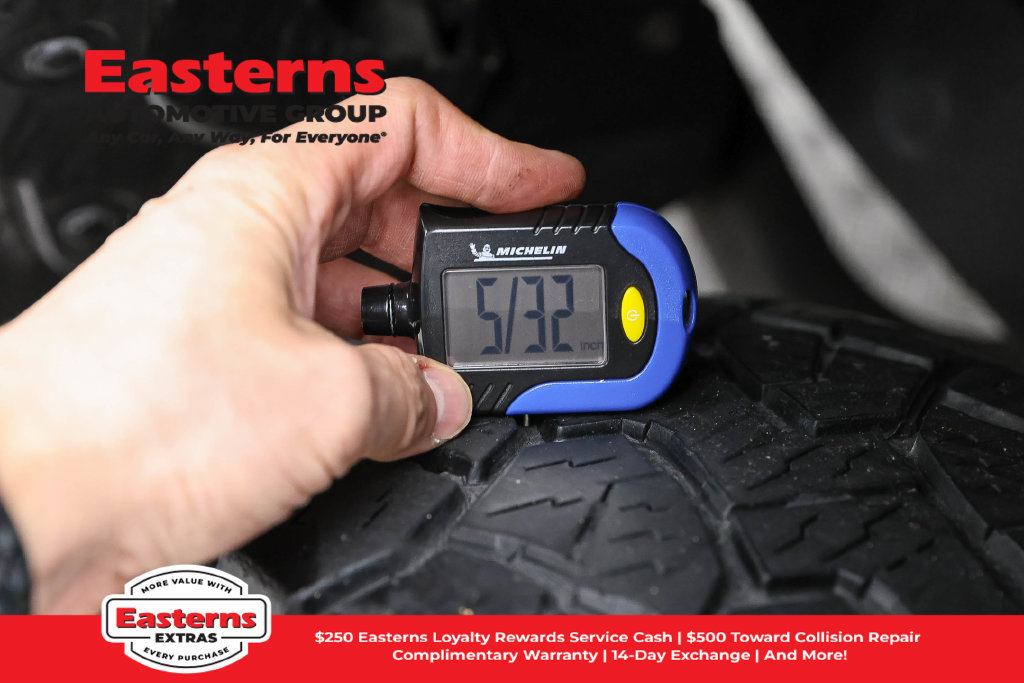 Used 2014 Toyota 4Runner SR5 AWD/4WD image 30