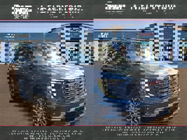 New 2025 GMC Acadia Denali w/ Super Cruise Package
