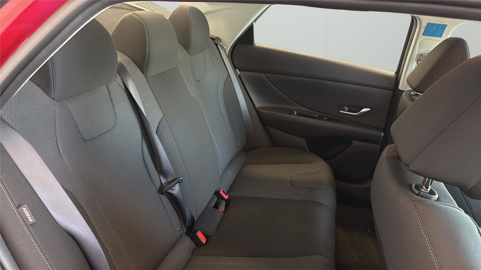Certified 2026 Hyundai Elantra SE FWD image 11