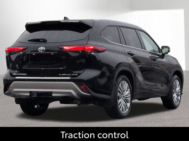 Certified 2026 Toyota Highlander Platinum AWD/4WD image 7