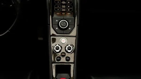 Used 2015 McLaren 650S Spider RWD image 32