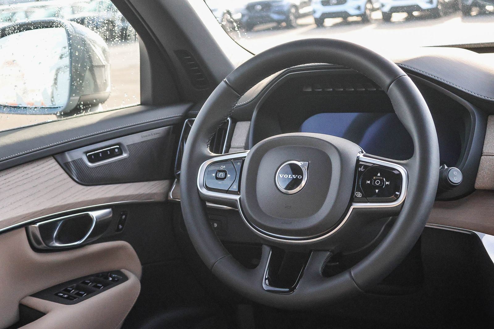 New 2026 Volvo XC90 T8 Plus w/ Protection Package AWD/4WD image 25