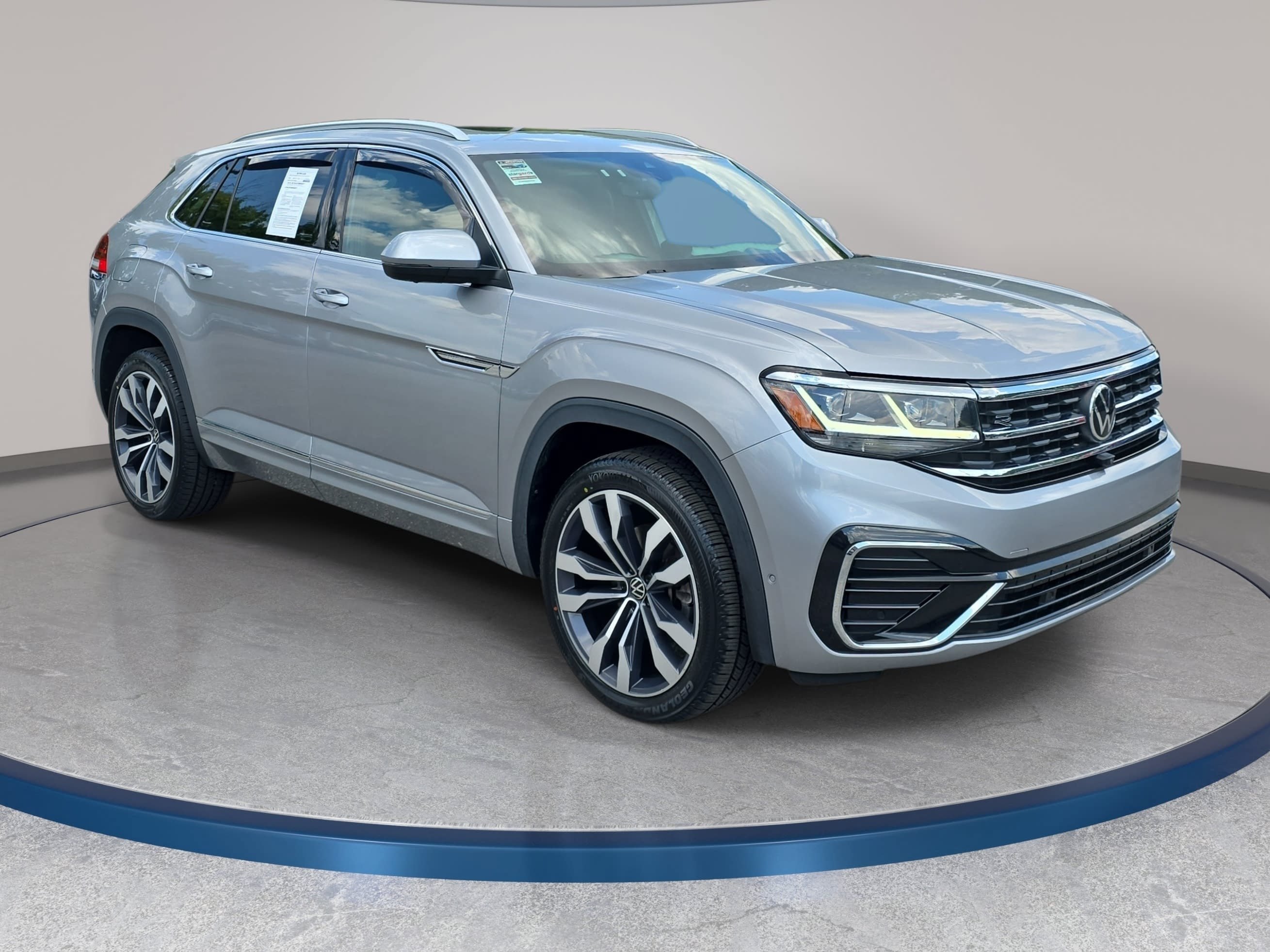 Used 2021 Volkswagen Atlas Cross Sport SEL Premium R-Line AWD/4WD image 3