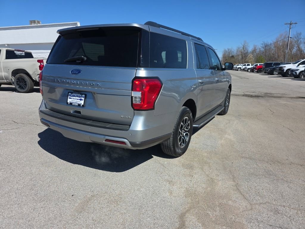 Used 2023 Ford Expedition Max XLT image 5