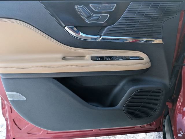 Certified 2022 Lincoln Corsair Reserve w/ Elements Package image 14