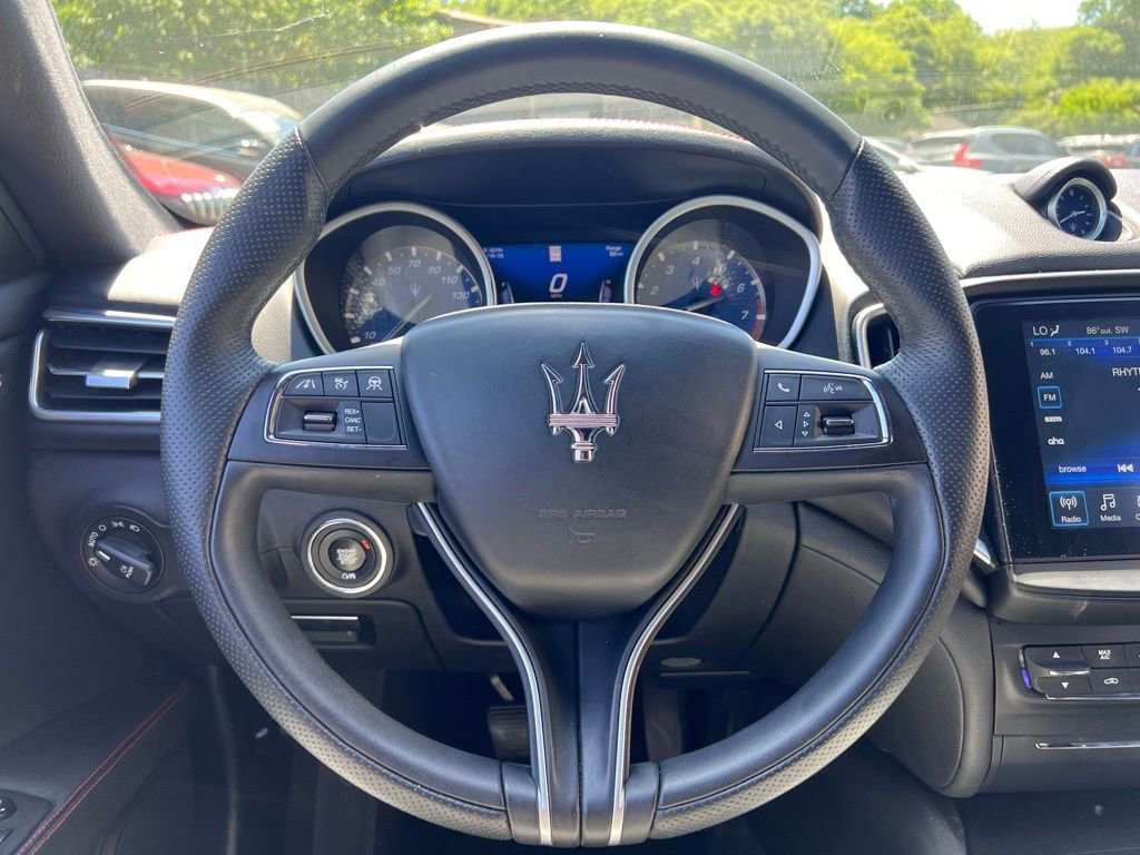 Used 2020 Maserati Ghibli S Q4 AWD/4WD image 23