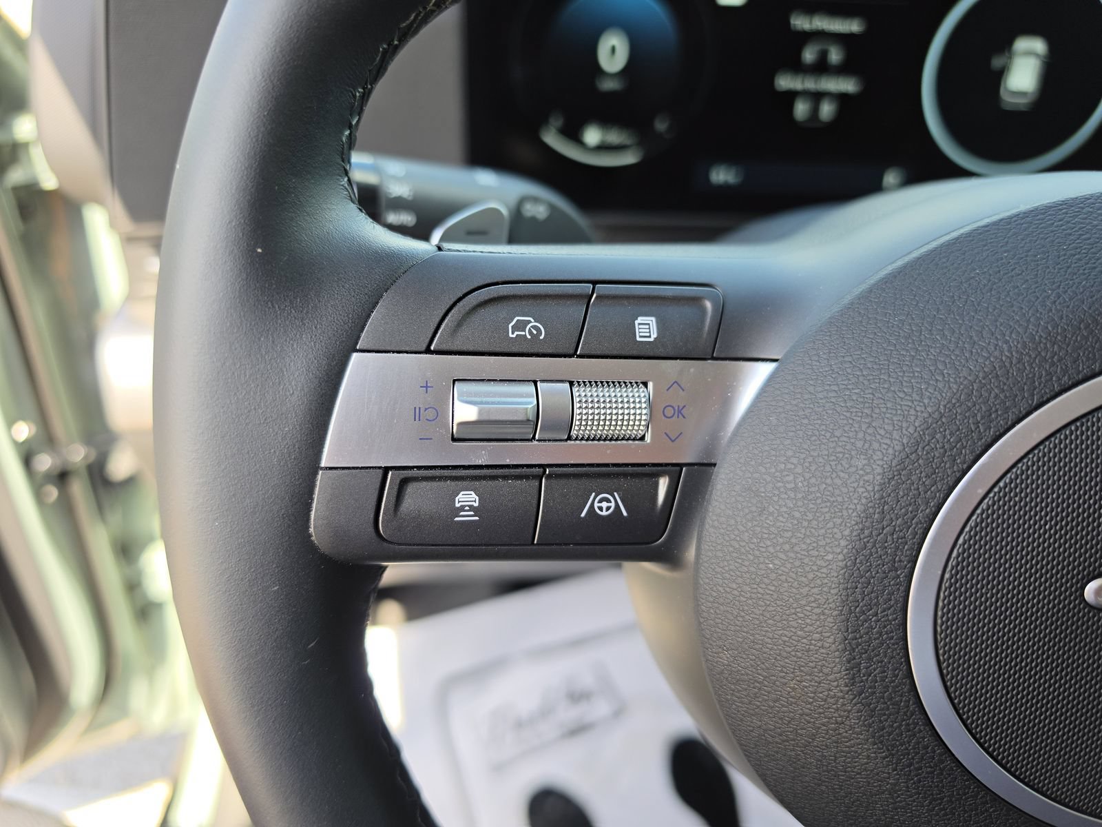 Used 2025 Hyundai Kona SEL FWD image 30