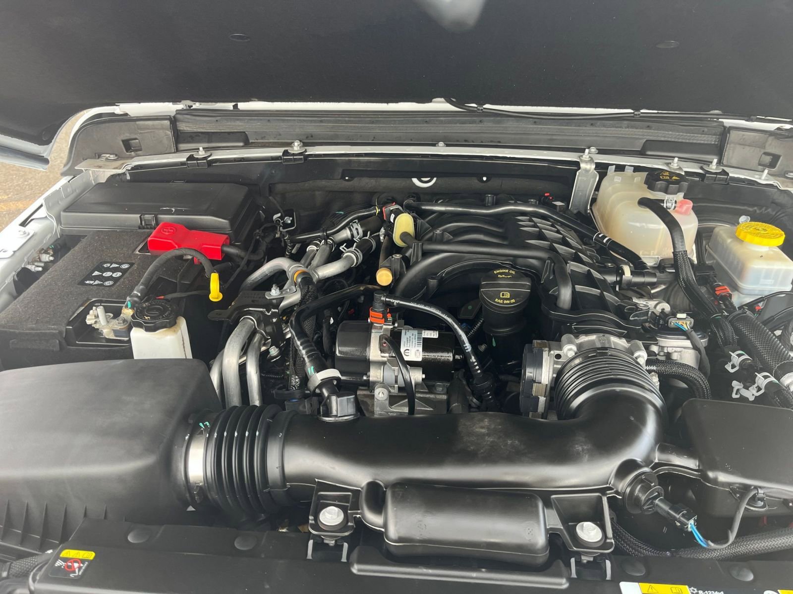 Used 2023 Jeep Wrangler Sport image 31