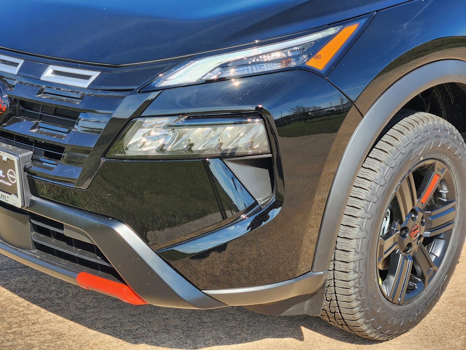 New 2026 Nissan Rogue SV image 9