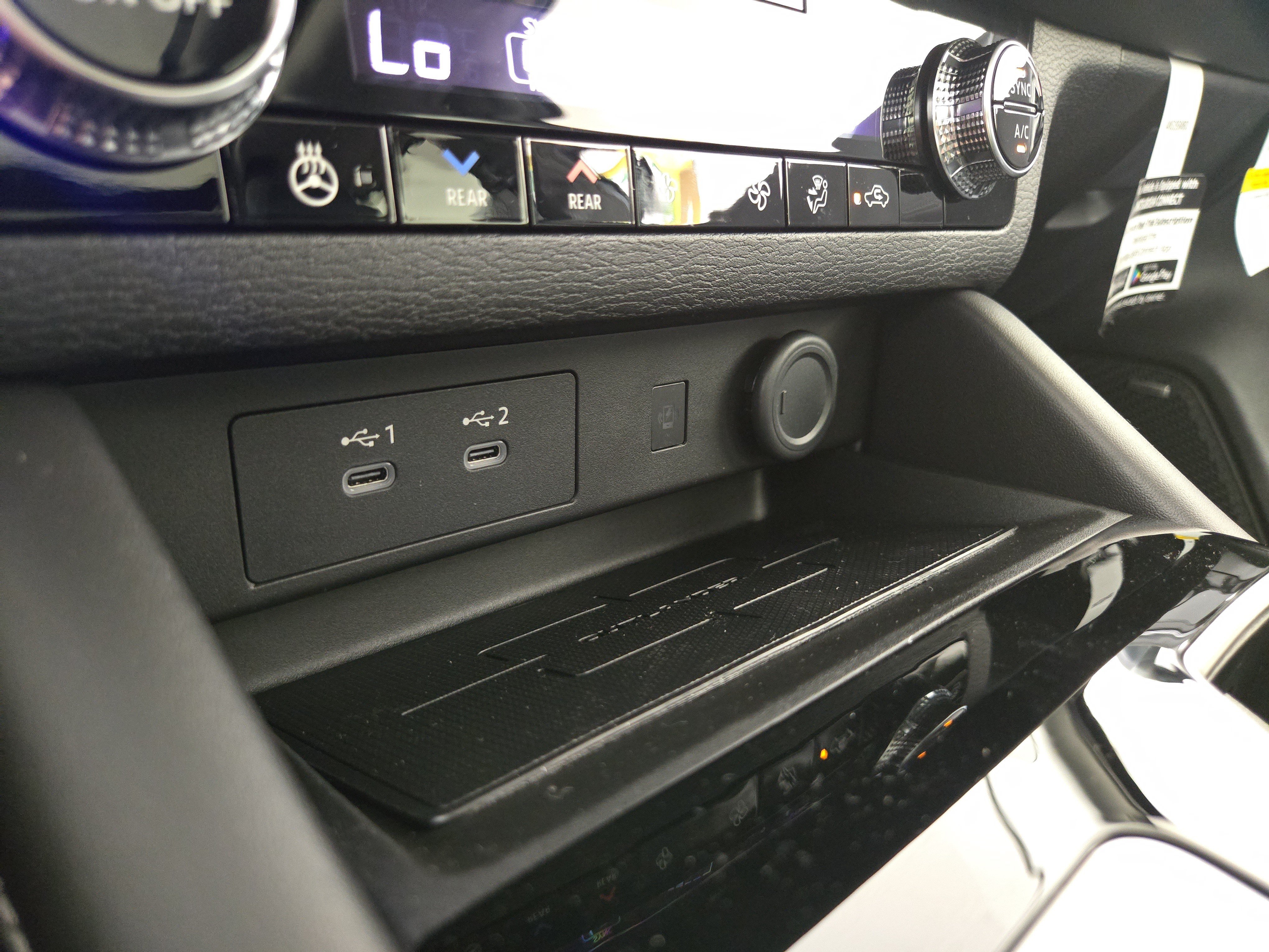 New 2026 Mitsubishi Outlander SEL FWD image 28