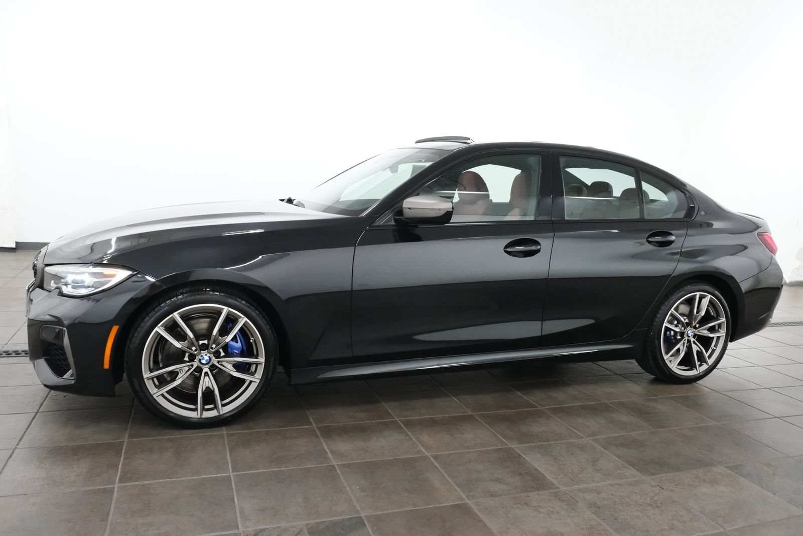 Used 2022 BMW M340i xDrive w/ Premium Package AWD/4WD image 2